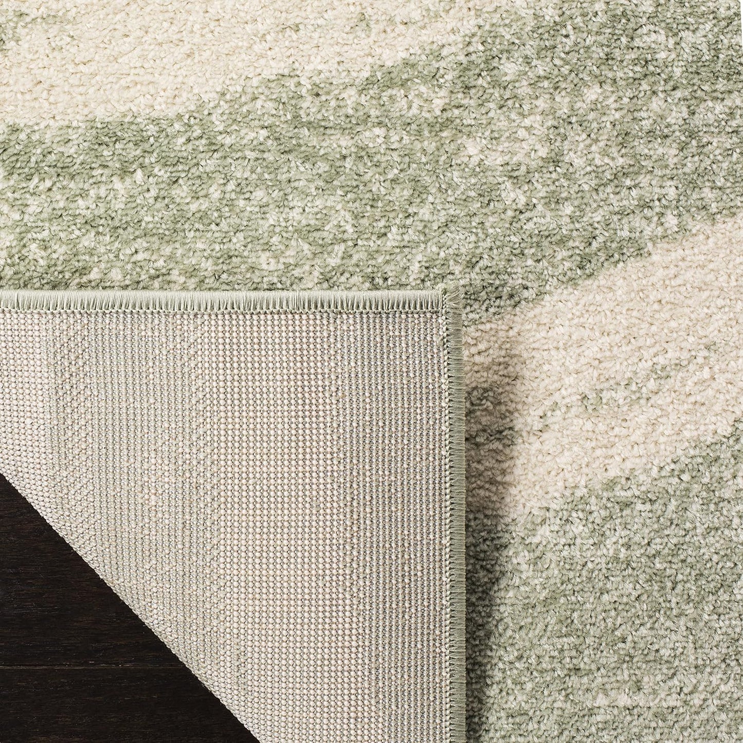 SAFAVIEH Adirondack Collection Area Rug - 5'1" x 7'6", Sage & Cream, Modern Wave Distressed Design, Non-Shedding & Easy Care, Ideal for High Traffic Areas in Living Room, Bedroom (ADR125X)