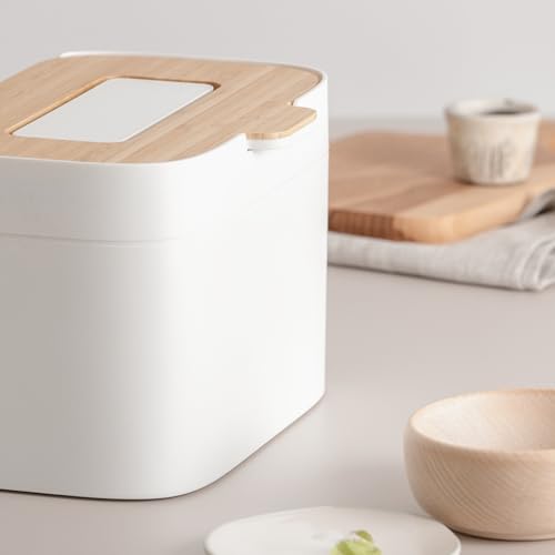 Countertop Compost Bin 'Elin' with Wooden Lid & Filter - 1.2 Gallon, Odor-Free, Dishwasher Safe, Bamboo Off-White