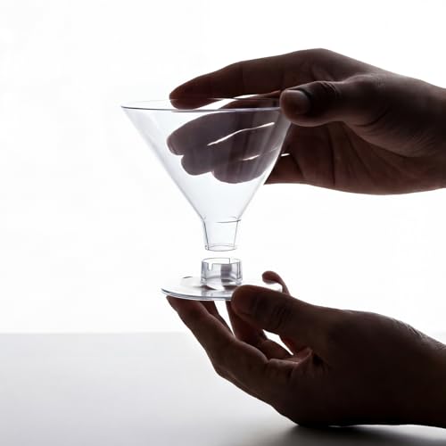 Clear Disposable Martini Glasses Set 100 pcs - Elegant Party & Wedding Barware