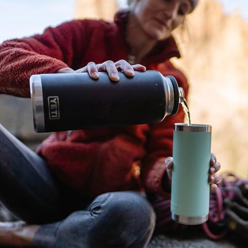 YETI Rambler 46 oz Vacuum Insulated Water Bottle - Sea View with Chug Cap