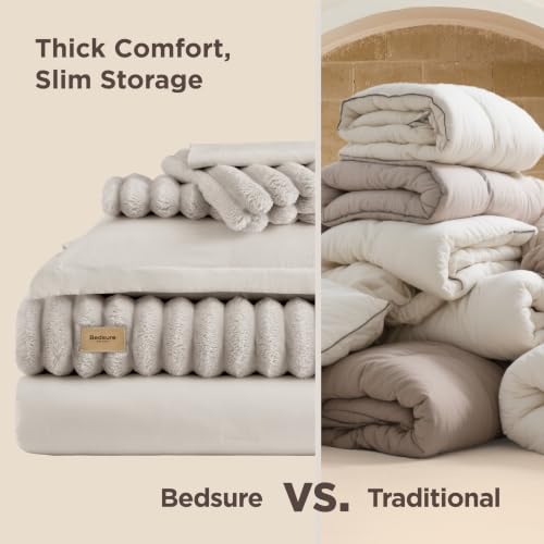 Bedsure 2-in-1 Comforter Set with Detachable Fleece Blanket, Beige