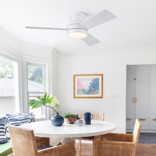 Putroad 42 Inch White Flush Mount Ceiling Fan with Light & Remote - Low Profile, Dimmable, Reversible DC Motor, 6-Speed