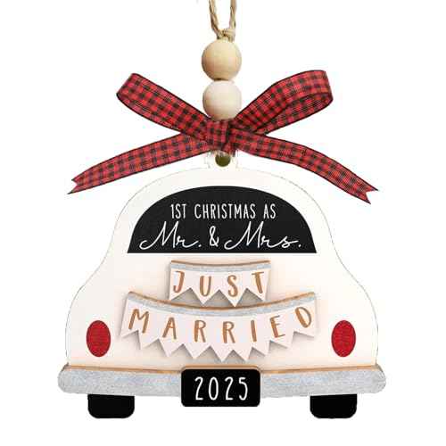 Wedding Christmas Ornament 2025, First Christmas Married Ornament, Future Mr and Mrs Keepsake, Bridal Shower Surprise for Bride, Engagement Decor for Couples, Just Married Wedding Gifts for Newlyweds