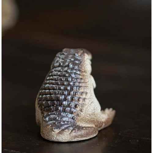 Handmade Crocodile Figurine, Alligator Statue Tea Ceremony Desk Pet, Animal Ornament Gifts for Tea Lovers, Christmas Party Favors