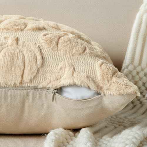 DFXSZ Fall Pillow Covers 18x18 Set of 2 Fall Decorations Autumn Beige Pumpkin Throw Pillow Cases Soft Plush Faux Fur Wool Couch Cushion Case for Chair Sofa Living Room Home Decor PTK045A18