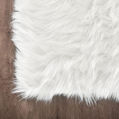 5' x 7' White Faux Sheepskin Rug - Washable Fluffy Area Rug for Living Room & Bedroom