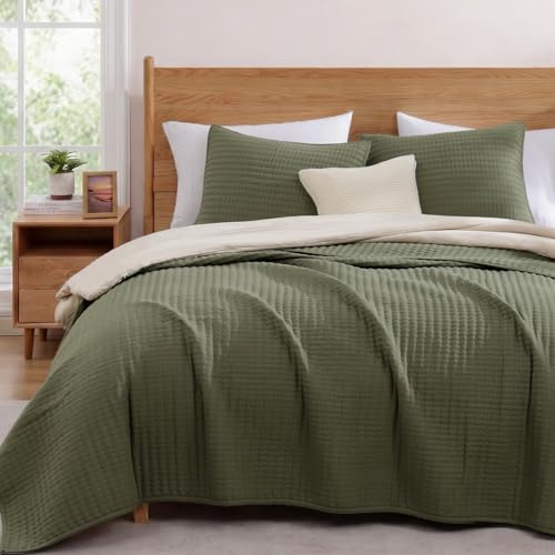 WRENSONGE Olive Green California King Oversized Quilt Bedding Set - 3 Piece