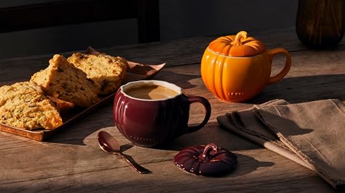 Le Creuset Pumpkin Mug with Lid 14oz Persimmon - Stoneware Coffee Tea Cup