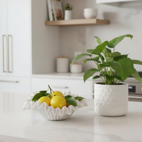 Off-White Decorative Ruffle Bowl – 12-Inch Modern Resin Centerpiece