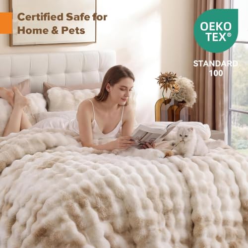 YIKUSH Tie-Dye White Faux Fur Comforter Set - California King, 3 Pieces