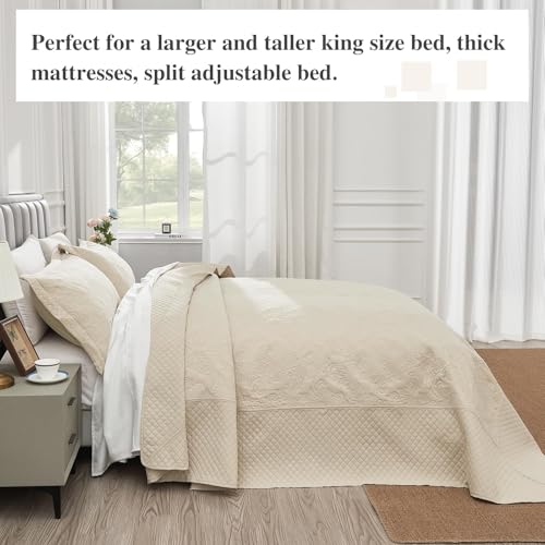 Oversized King Bedspread Set - Damask Pattern Beige 138x122, Lightweight Comforter with Pillowcases