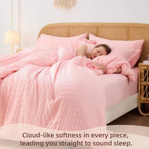 FUANNA Queen Comforter Set 7 Pieces Pink Seersucker Bed in a Bag - Variation 01