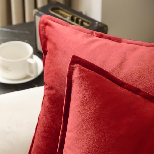 VAKADO Christmas Red Throw Pillow Covers Velvet 20x20 Set of 2