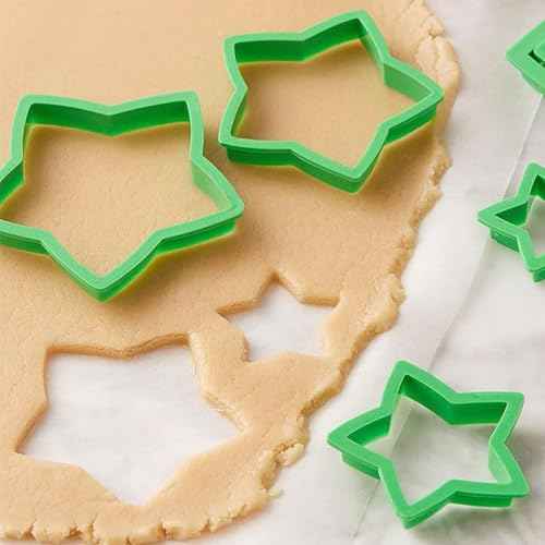 Christmas Tree Cookie Cutter Set,10PCS Star Cookie Cutters Assorted Sizes Plastic Star Shapes Biscuit Pastry Molds for Christmas Tree Gift Cookie Tower
