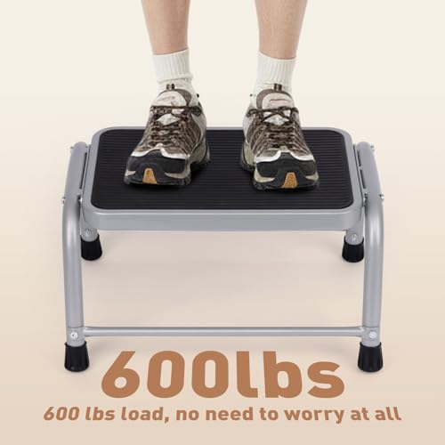 Valeo Gray 3-Level Heavy Duty Metal Step Stool with Non-Slip Rubber Feet - 600 lbs Capacity