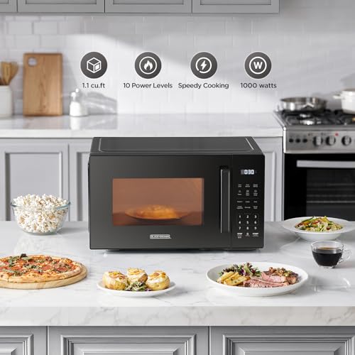 BLACK+DECKER 1.1 Cu Ft Countertop Microwave Oven 1000W Child Safety Black