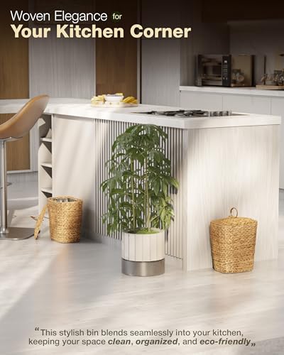 BLUEWEST 2.6 Gallon Wicker Bathroom Trash Can with Lid - Natural Water Hyacinth