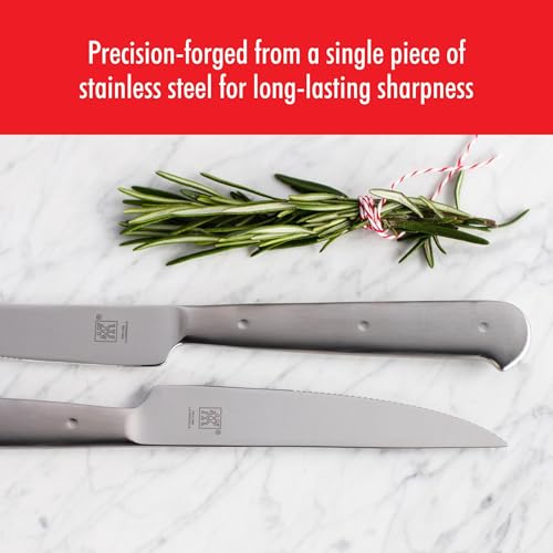Silver 8-Piece Steak Knife Set - Razor-Sharp Serrated Kitchen Knives in Gift Box