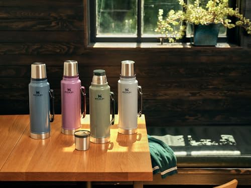 Stanley Classic Vacuum Bottle 1.5 Qt Hammertone Green Insulated Thermos