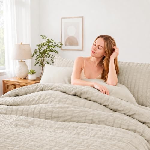 Queen Comforter Set 7-Piece Seersucker Bed in a Bag - Beige, All-Season Bedding