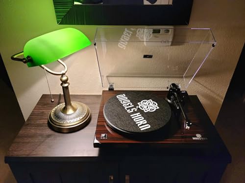 Green Glass Banker Desk Lamp with Pull Chain Switch - Classic Style