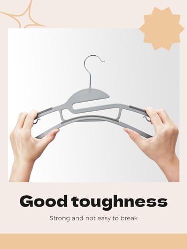 HOUSE DAY Grey Plastic Hangers 50 Pack, Slim Space Saving, Non Slip