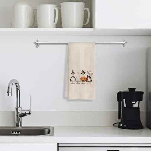 Halloween Goose Kitchen Towels, Goose Lover Gifts, Funny Halloween Witchy Pumpkin Ghost Geese Decorative Dish Tea Hand Towels for Kitchen Bathroom, 16x24 Inches