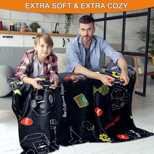 Flannel Throw Blanket Fall Merchandise Out, Birthday Gifts for Boys Girls Gamers Teens, Warm Soft Blanket for Living Room Bedroom Decorations Bed Sofa - 70"x60"