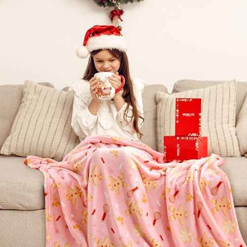 BEDELITE Pink Christmas Throw Blanket for Girls & Teens ? Cute Holiday Blanket with Gingerbread Man Pattern, Soft Lightweight Fleece Christmas Blanket for Couch & Bed, Festive Home D?cor Gift, 50"x60"