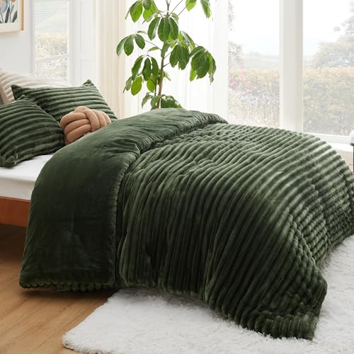 Bedsure Queen Fluffy Comforter Set 90x90 Inch Olive Green Cozy Bedding