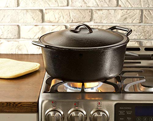 7 Qt Pre-Seasoned Cast Iron Dutch Oven with Lid - Lodge BOLD