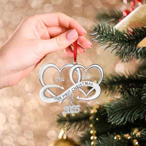 Our First Christmas as Mr & Mrs Ornament 2025 Christmas Decoration, Married 2025 Ornament 1st Year Wedding Gifts Metal, Bridal Shower Gift for Newlywed Couple Wedding