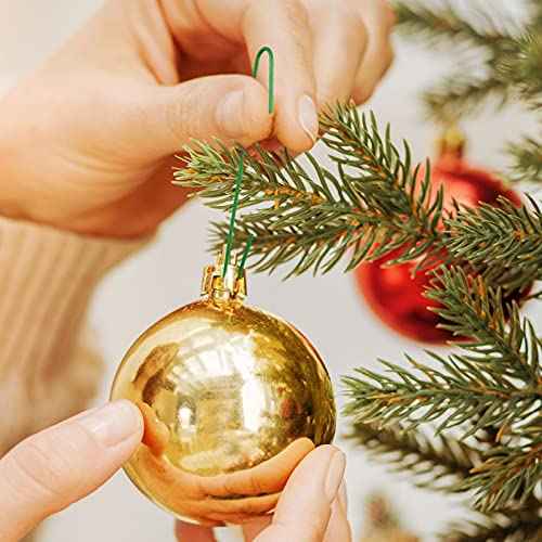 Hotop 100 Pieces Christmas Ornament Hooks Xmas Ornament Hangers 2.5 Inch Large Metal Wire Christmas Tree Decorating Hooks Green Christmas Ball Hanging Hangers for Christmas Party Decorations