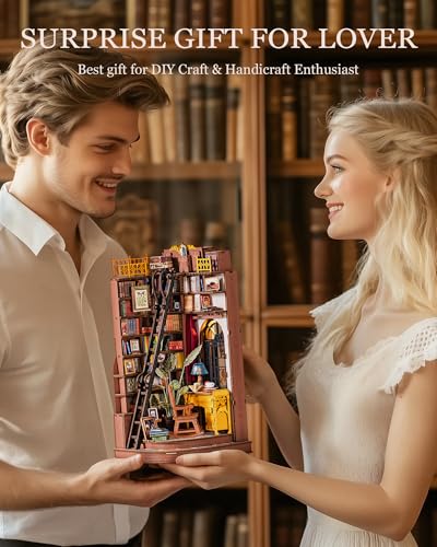 British Style Bookend Kit - DIY Miniature Study Nook & Shelf Decor