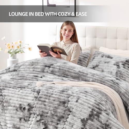 King Size Fluffy Comforter Set - Tie-Dye Grey Fleece Bedding 3 Pieces