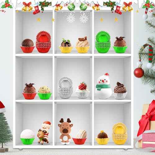 AUGSUN 400pcs Christmas Mini Foil Cupcake Liners Golden Red Green Silver Cupcake Baking Cups Metallic Mini Muffin Cupcake Wrappers for Xmas Holiday Party Cake Candy Chocolate Decorations Supplies