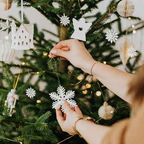 Crafare 48pcs White Plastic Glitter Snowflakes Hanging Ornaments for Christmas Tree Indoor Winter Wonderland Decor