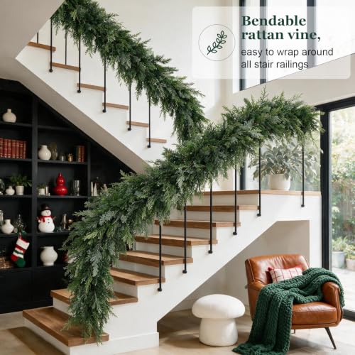 9FT Christmas Cedar Garland with Real-Touch Greenery - 9FT / 1