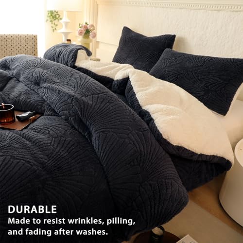 Grey Seashell Jacquard Sherpa Comforter Set - Full/Queen 3 Pieces