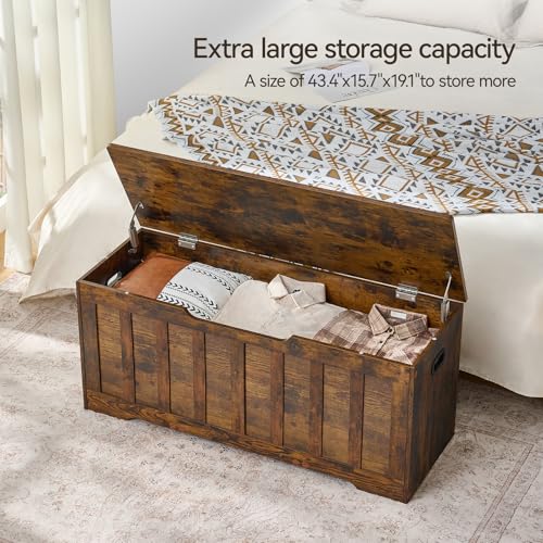 Large Rustic Storage Chest with Safety Hinges - 43.3 x 15.7 x 19.1 inches, Brown - Variation of Rustic Brown / 43.3x15.7x19.1