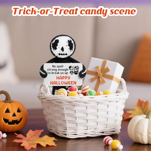 Crochet Skull Couple Gift for Halloween, Gothic Romantic Gift for Wife Husband Girlfriend Boyfriend, Cute Spooky Love Crochet Decor, Birthday Party Surprise and Gothic Romantic Home Decoration