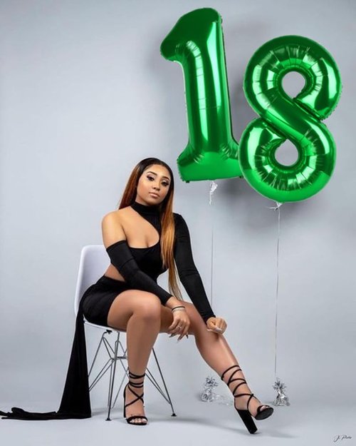 Dark Green Number 9 Balloon by [Brand Name] - 40 Inch Party Decoration for Birthdays, Weddings & Graduations
