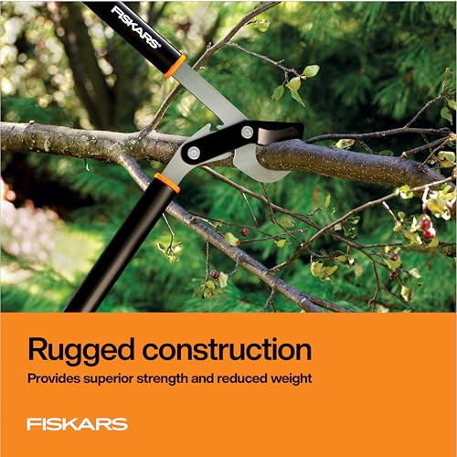 Fiskars 32-Inch PowerGear Bypass Lopper Tree Trimmer with 2-Inch Cut Capacity