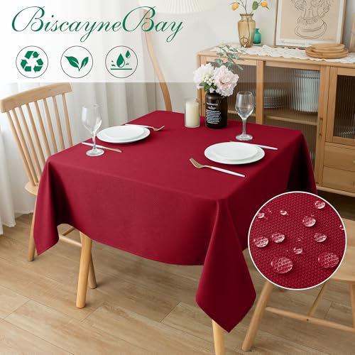 Biscaynebay Textured Fabric Round Tablecloths 60 Inches for Tables diameters from 28" to 48", White Table Cloth Water Resistant Small Circle Folding Table Covers for Dining Kitchen Wedding Parties