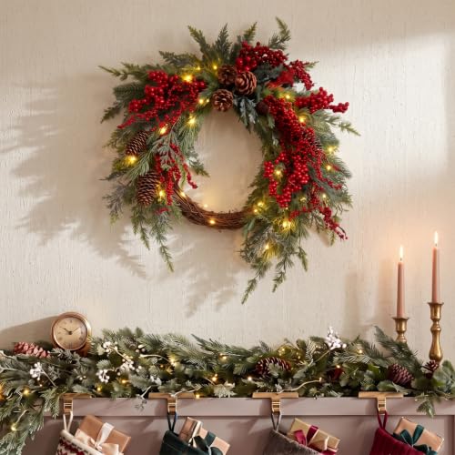 Yinder 20-Inch Red Berry LED Wreath with Rattan and Pinecones
