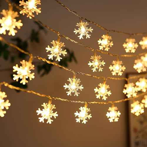 Christmas Snowflake String Lights, 20 ft 40 LED Battery Operated, Christmas Decorations Fairy Lights for Bedroom Mantle Window Patio Tree Holiday Room Dorm Decor, Warm White