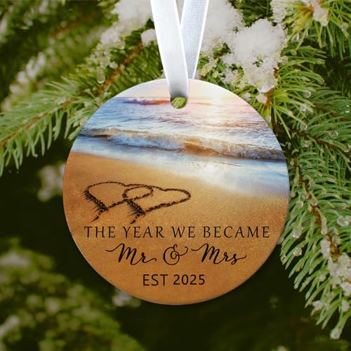 Wedding Gifts Engagement Gifts for Couples 2025 Bridal Shower Gift Mr and Mrs First Christmas Married Ornament 2025 Just Married Gift for Newlywed Couple Bride Her Women Friends(2)