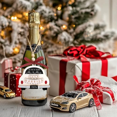 AOKILOM Wedding Car 2026 First Christmas Married Ornament – Rustic Wooden Wedding & Engagement Decor