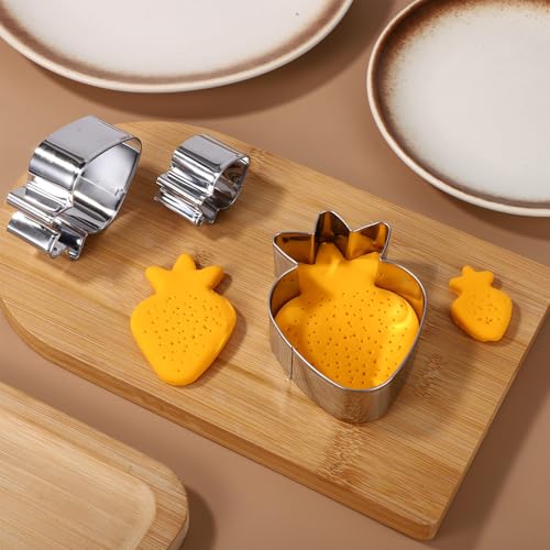 Stainless Steel Strawberry Cookie Cutter Set – 3 Piece, 1.1–3.5 Inch