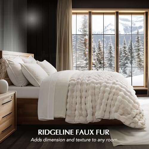 EverGrace Ivory White Faux Rabbit Fur Bubble Throw Blanket 90x90